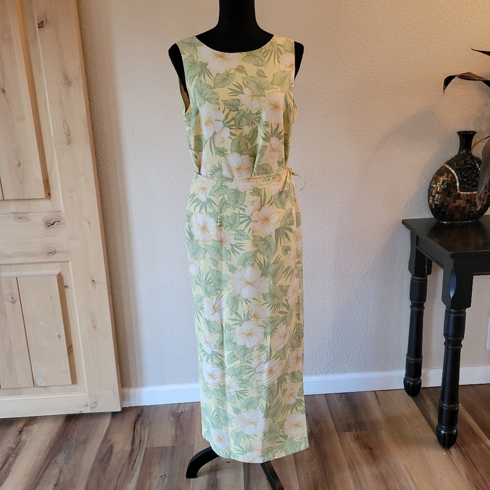 VTG 1990s TOMMY BAHAMA Yellow Floral Two Piece set Tank and Wrap Skirt